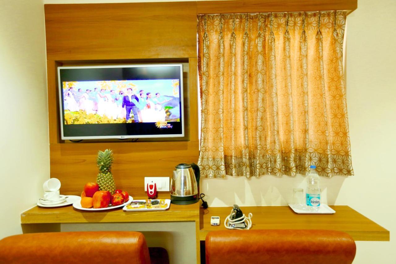 Hotel Kek Grand Park Chennai Eksteriør billede